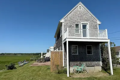 Image de Best of both worlds. Views of the Ocean with tranquility of the Wells Marsh.