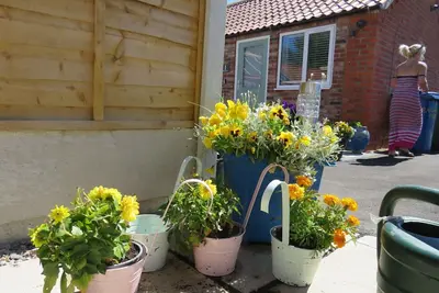 Image de The Stables a Cosy Mews Cottage only 1 Mile From Award Winning Sandy Beach