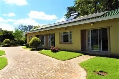 Image de 2 bedroomed apartment with en-suite and kitchenette - 2067