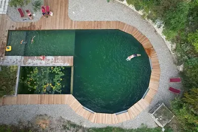Image de Grand Gite de Fallot (19 places) - accès baignade naturelle
