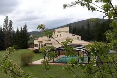 Image de La Colombière : Gîte avec piscine à Poët Laval