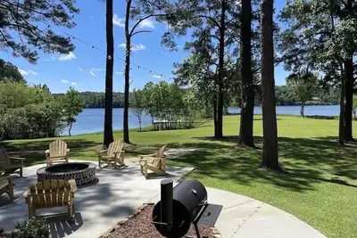 Image de New Owners - Amazing Waterfront Home on Lake Tuscaloosa