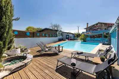 Gîte 1 à la Maison Mosaic avec piscine partagée