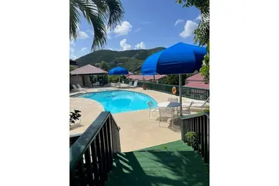 Image de Newly Renovated Beautiful Condo in the heart of Christiansted