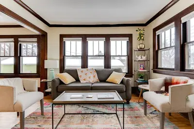 Image de Beautiful Boho Bungalow walk 2 Lake, Beach, Restaurants