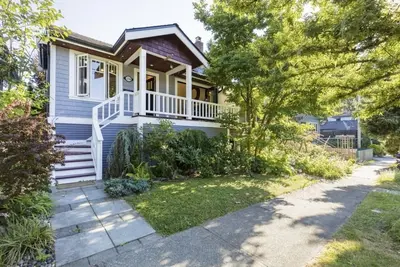 Image de Hidden Gem l Centrally Located l Beautiful Home