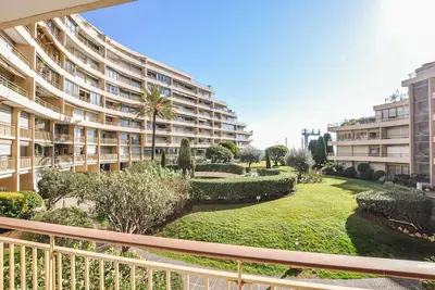 Image de Appartement cosy à Cannes avec WiFi