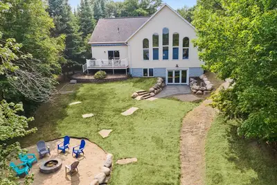 Image de Love Lake - Gull Lake Chain | Entertain | Firepit