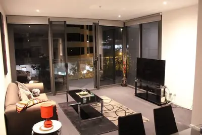 Image de Perfectly Located Modern Apartment - Canberra Cbd