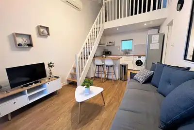 Image de Appartement rénové dans résidence au calme pour 4
