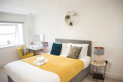 Spacious apartment in Whitby, west cliff