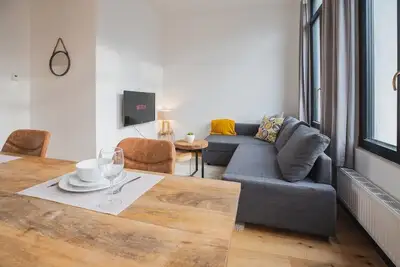 Image de Spacious 6-Guest Antwerp Duplex + Free parking