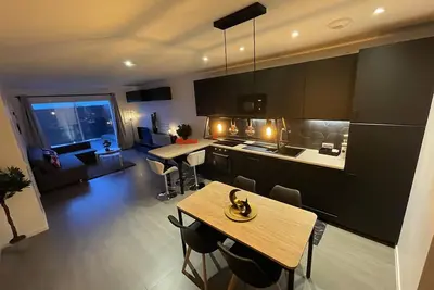 Image de ♥★ Gold Cocoon ★♥ T3 74m2 proche centre ville