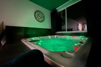 Image de Magnifique loft spa détente à 10 minutes de Lille