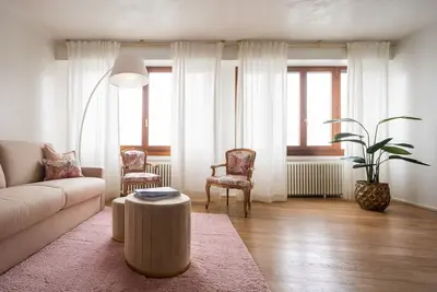 Image de Venetian Palace Mauve Apartment on the Grand Canal