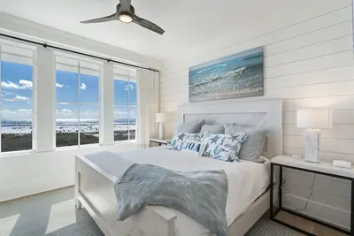 Image de Panoramic Gulf Front in Watersound Bridges! Total Renovation! !