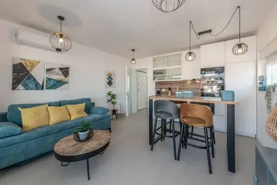 Image de Two-bedroom apartment with terrace