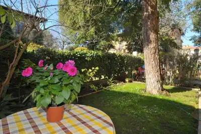 Image de Double room with private parking within walking distance of downtown!