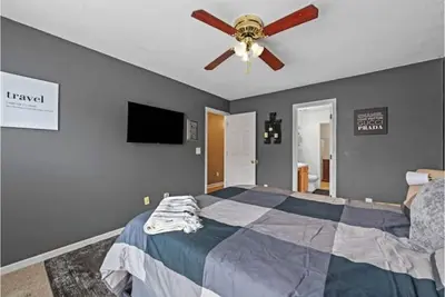 Image de Cozy Airport Getaway