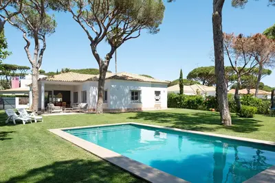 Image de Villa individuelle avec jardin et piscine à Roche (Cádiz)