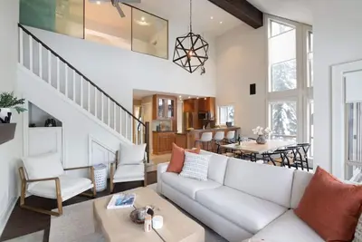 Image de Step onto Ski Hill 3-Bedroom: Hot tub, Parking, Ac