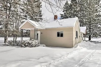Image de Cozy Chassell House - 10 Mi to Portage Lake!
