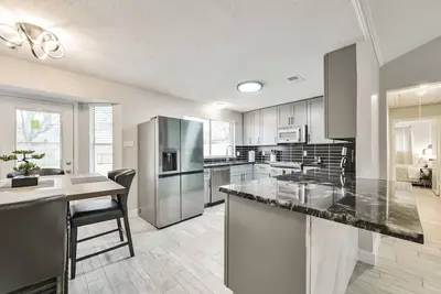 Image de Stylish entire home in Katy