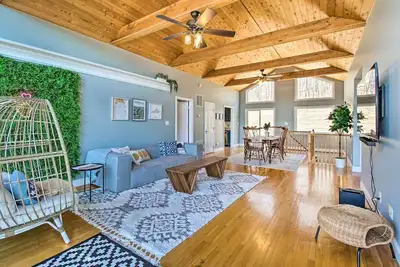 Image de Linden Cabin w/ Hot Tub + Mountain Views!