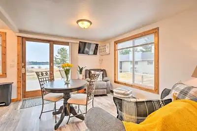 Image de Waterfront Castle Rock Lake Cabin w/ Deck & Grill