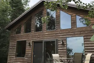 Image de Cabin on pristine Big Turtle Lake