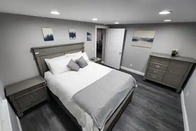 Image de Paradise on Lake Harris Apt #101