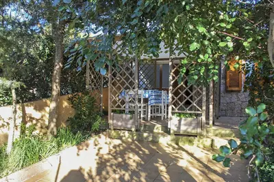 Image de Terraced house with barbecue