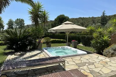 Image de Evadez-vous au paradis - Vivez le luxe et la sérénité à la Villa Elina à Sithoni