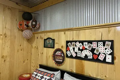 Image de Gambling Buffalo Cabin near Casinos and Wichita Mountains Cache Medicine Park