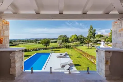 Image de Maison de vacances Baderna pour 1 - 9 personnes avec 4 chambres à coucher - Maison de vacances