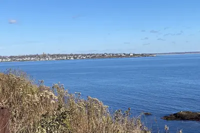 Image de Peaceful and vacation ready home near beaches, mansions and golf