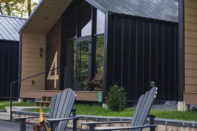 Image de Pocono Luxury Chalet Perfect Getaway for family with Fisfing, Paddle Boats