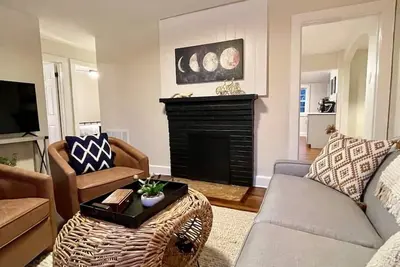 Image de Brevard Bike and Hike Retreat (Walk to Downtown! )