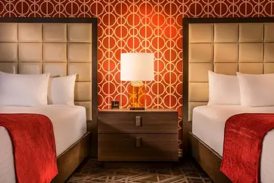 Image de 1-Bedroom Suite at a 4⭐️ Hotel