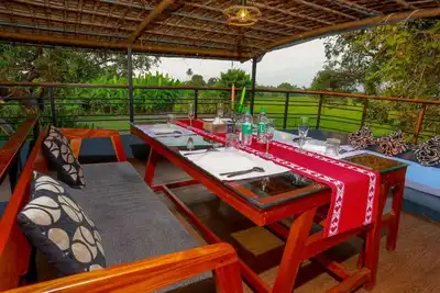 Image de Honeymoon Houseboat