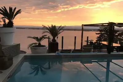 Image de Villa moderne avec vue extraordinaire sur baie de Roses