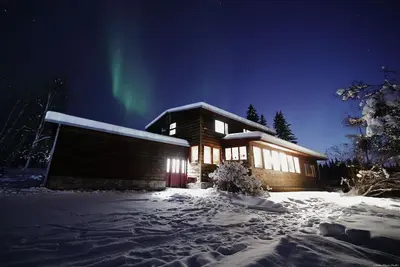 Image de Large house on 3 acres on the chena river