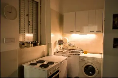 Image de Good located, Quiet & Cozy apartment - perfect for two people!