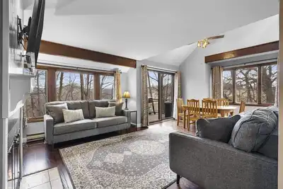 Image de Cedar & Sage House-3br-Owners' Club Access Game Rm