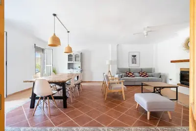 Image de Large house with private pool 5 minutes from the beach