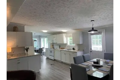 Image de Vacation home only 6 minutes from the beach