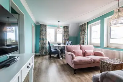 Image de Comfort 2 Quartier-Appartement-Classique-Salle de bain privée-Vue sur la camp. . .