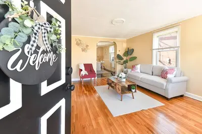 Homey Haven Baltimore - near airport, hospitals & downtown