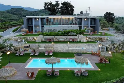 Image de Exclusive 8 bedrooms | heated pool