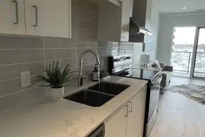 Image de Modern Condo in Downtown Cambridge- monthly options.